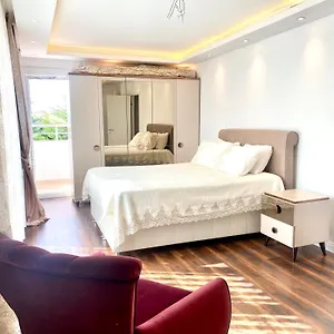https://villa-wonderful-airport-5-minutes.istanbul-turkeyhotels.com