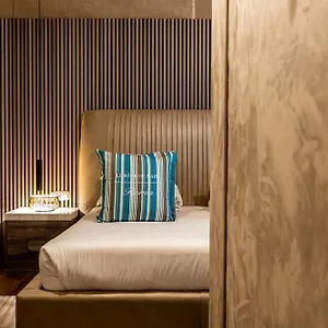 Le Reve De Naim Флоренция